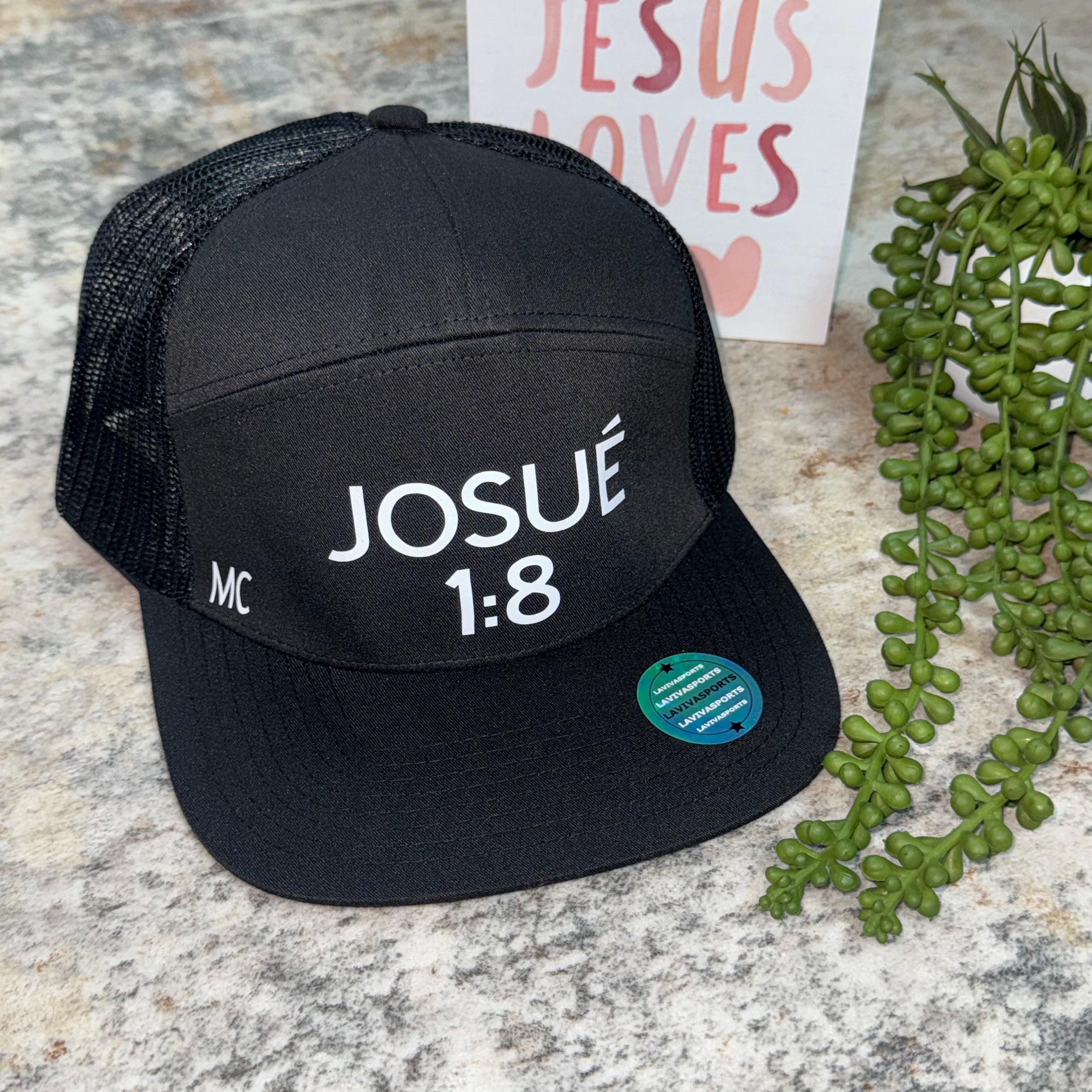 Gorra Trucker Cristiana – Josué 1:8 | Personalizada